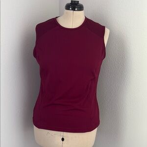 Women's Sleeveless Burgundy Top